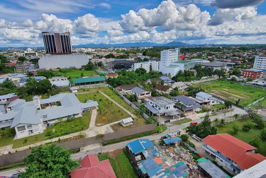 Kozi Square New Sgh Cozy Home Lv7B Kuching Eksteriør bilde